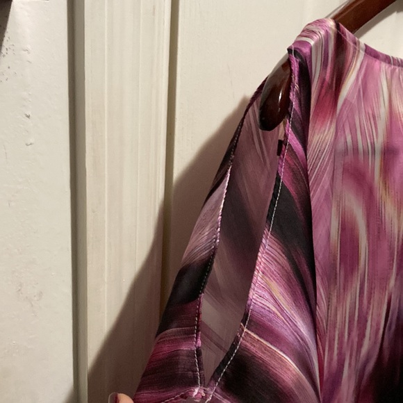 J-Lo batwing summer top - Picture 2 of 4